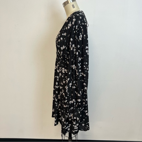 Fame and Partners Beautiful Cherry Blossom Long Sleeve Flare Mini Dress M64 - Picture 3 of 9